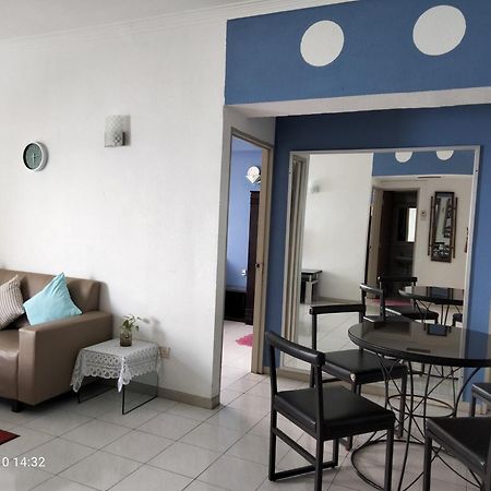 Airbnb At Sri Sayang Batu Ferringhi Beach Habitación foto